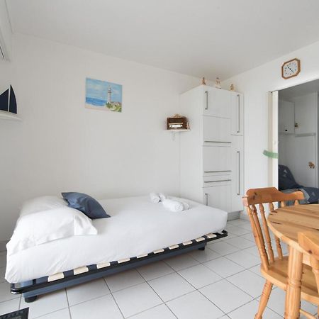 Agreable Studio Proche De La Plage, A Порнише Екстериор снимка