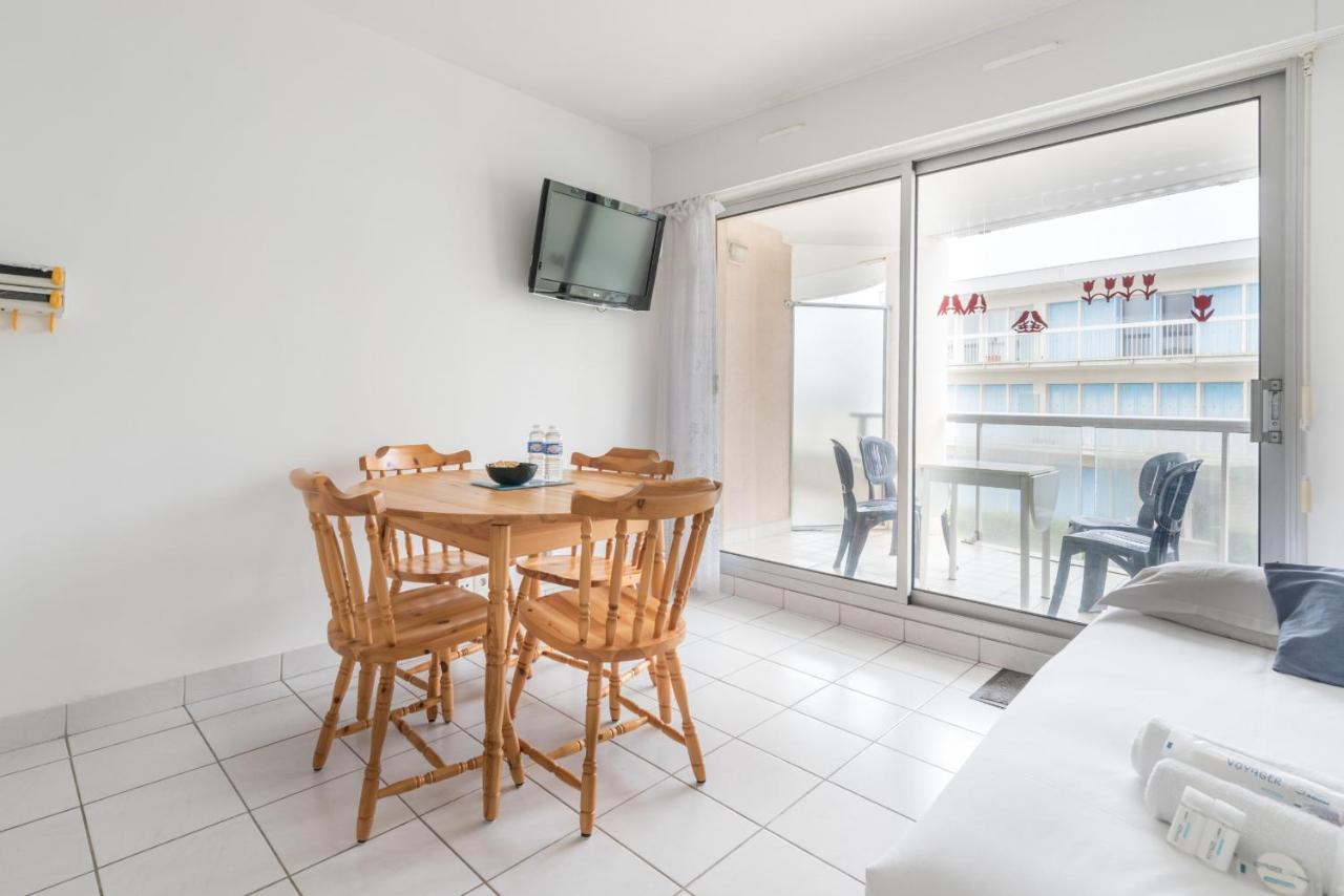 Agreable Studio Proche De La Plage, A Порнише Екстериор снимка