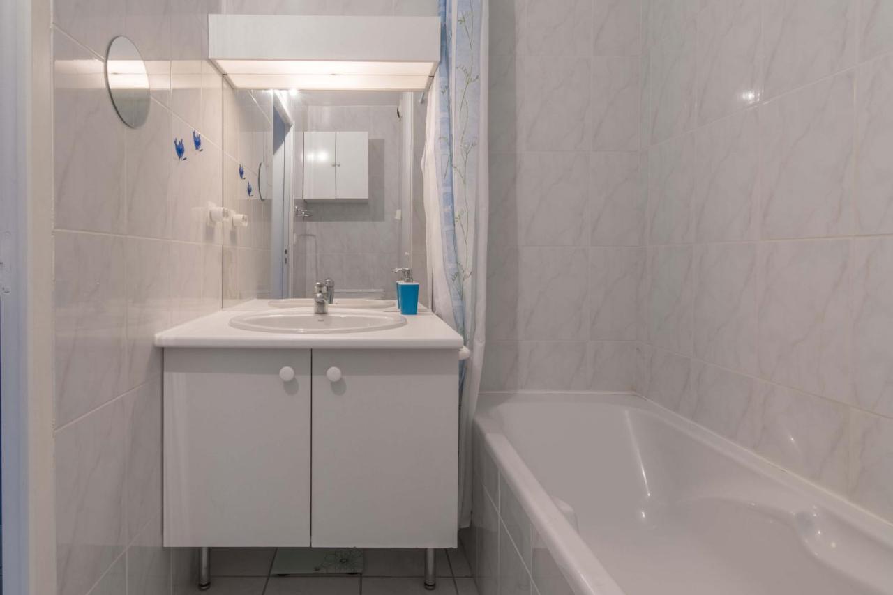 Agreable Studio Proche De La Plage, A Порнише Екстериор снимка