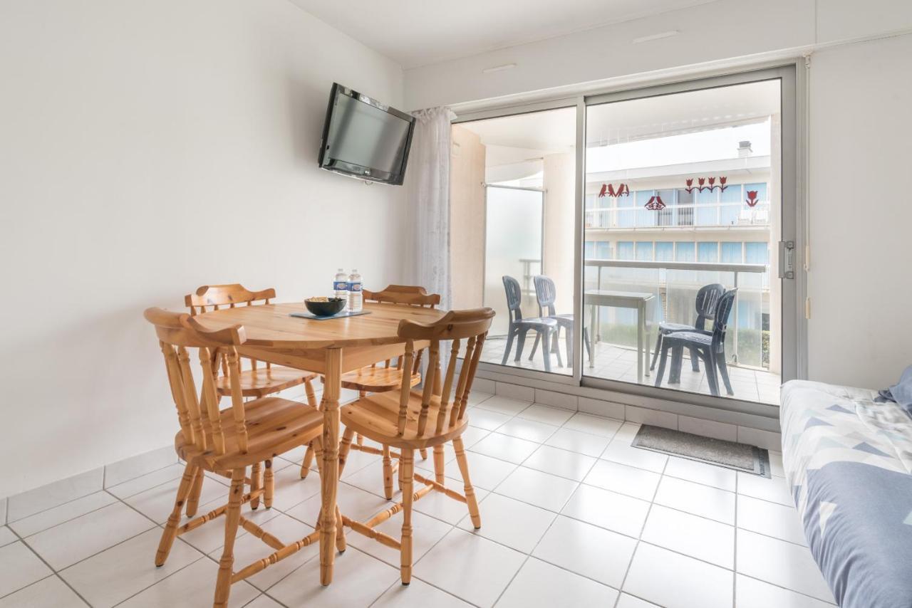Agreable Studio Proche De La Plage, A Порнише Екстериор снимка